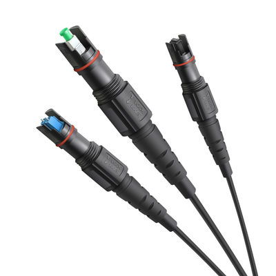 1 핵심 야외 FTTH 솔루션 드롭 케이블 작은 IP SC APC 접속구의 형태