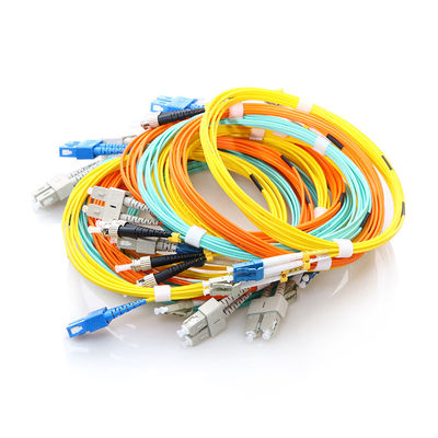 FTTH 단일모드 단체 섬유 케이블 패치 코드 2.0 밀리미터 3.0 밀리미터 LC UPC